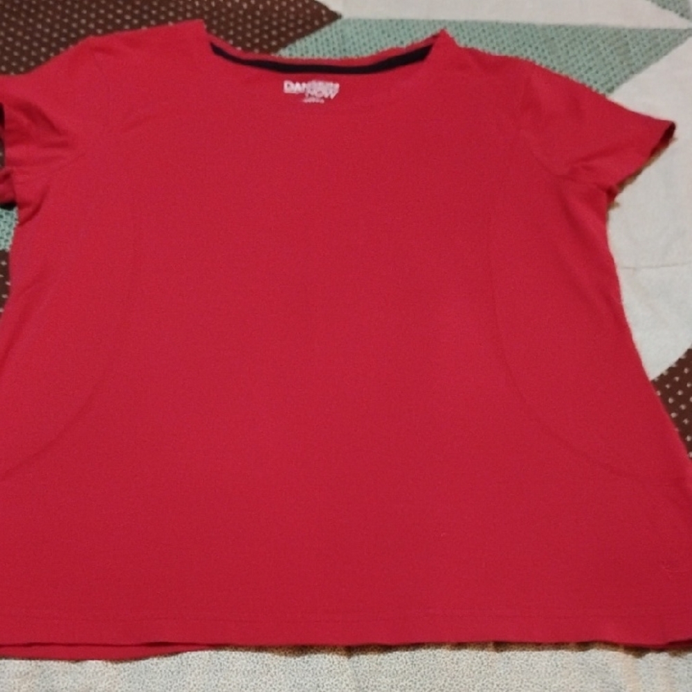 Danskin Now Red Short Sleeve Tee